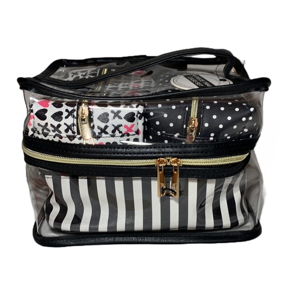 Under One Sky Bags Under One Sky 4 Piece Train Case Set Nwt Poshmark